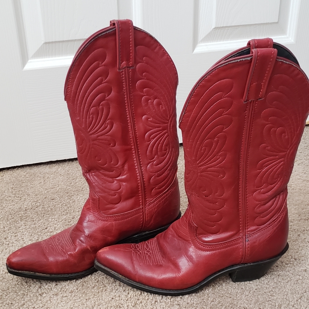 Red Laredo Snip toe Cowboy / Cowgirl Boots Size 8